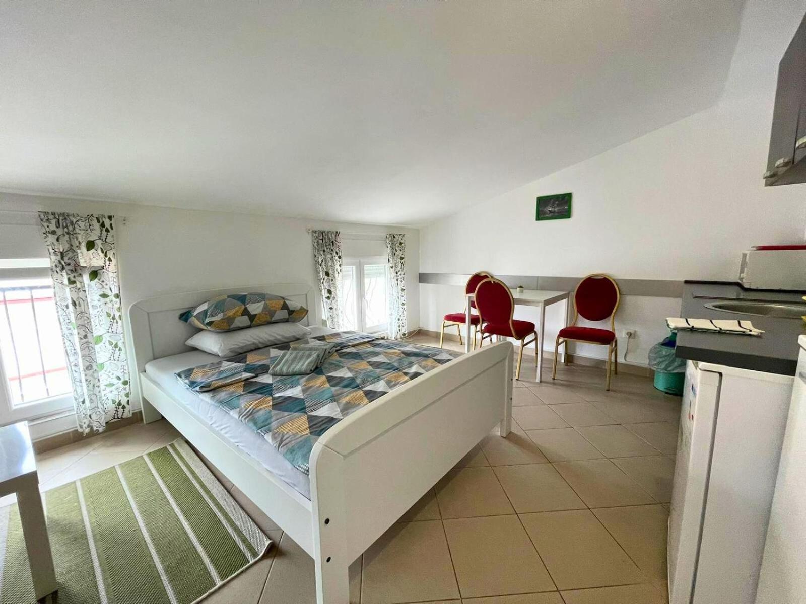 Apartmani Tominac Crikvenica Exterior foto